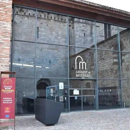 Lägenhet Studio Hyper-Centre Moissac 30 M2 Calme Cour Interieure Velos Logement Entier *
