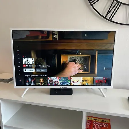 Daire Entier - Centre - 30 M2 - Calme - Cour Interieure Securise Velos - 50m Du Marche De