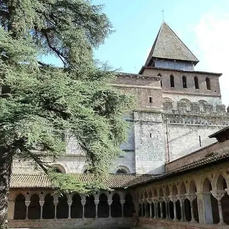 Entier - Centre - 30 M2 - Calme - Cour Interieure Securise Velos - 50m Du Marche De *