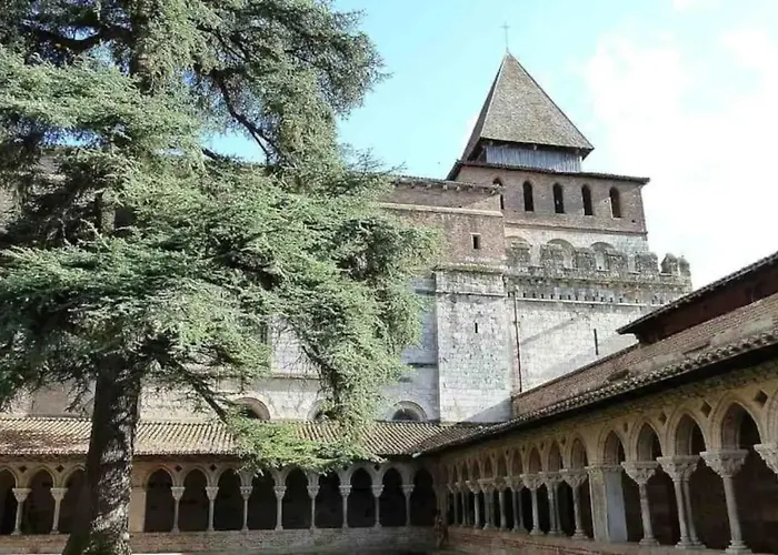 Entier - Centre - 30 M2 - Calme - Cour Interieure Securise Velos - 50m Du Marche De *